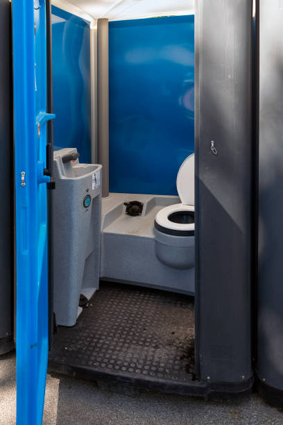 Best Portable restroom trailer rental  in Arkansas City, KS
